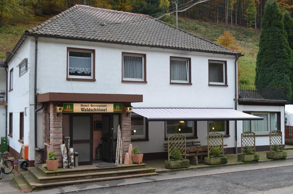Hotel Restaurant Waldschloessel Speyerbrunn エクステリア 写真